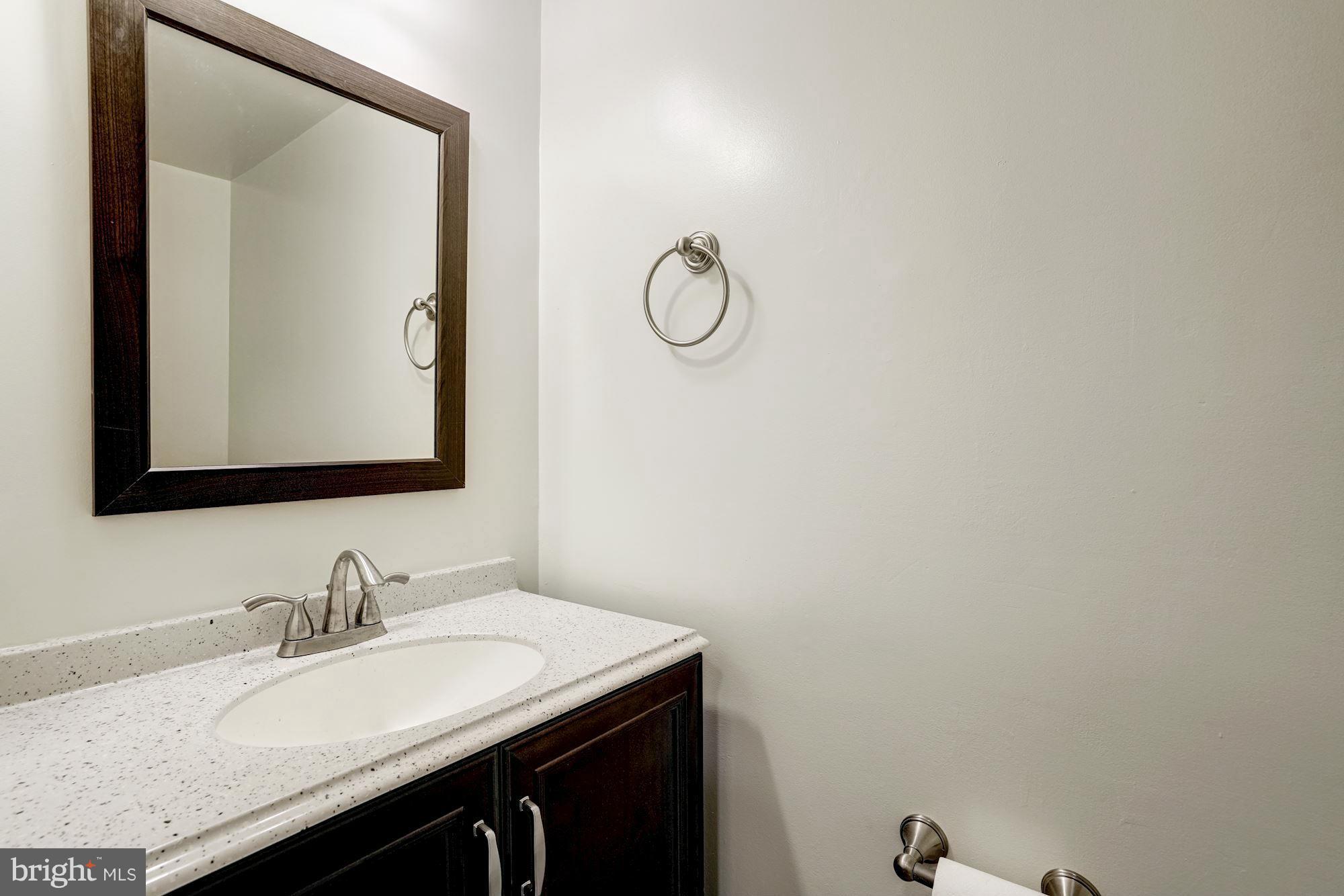 10259 Braddock Road Fairfax, VA 22032 - Photo 13 of 17 Bath