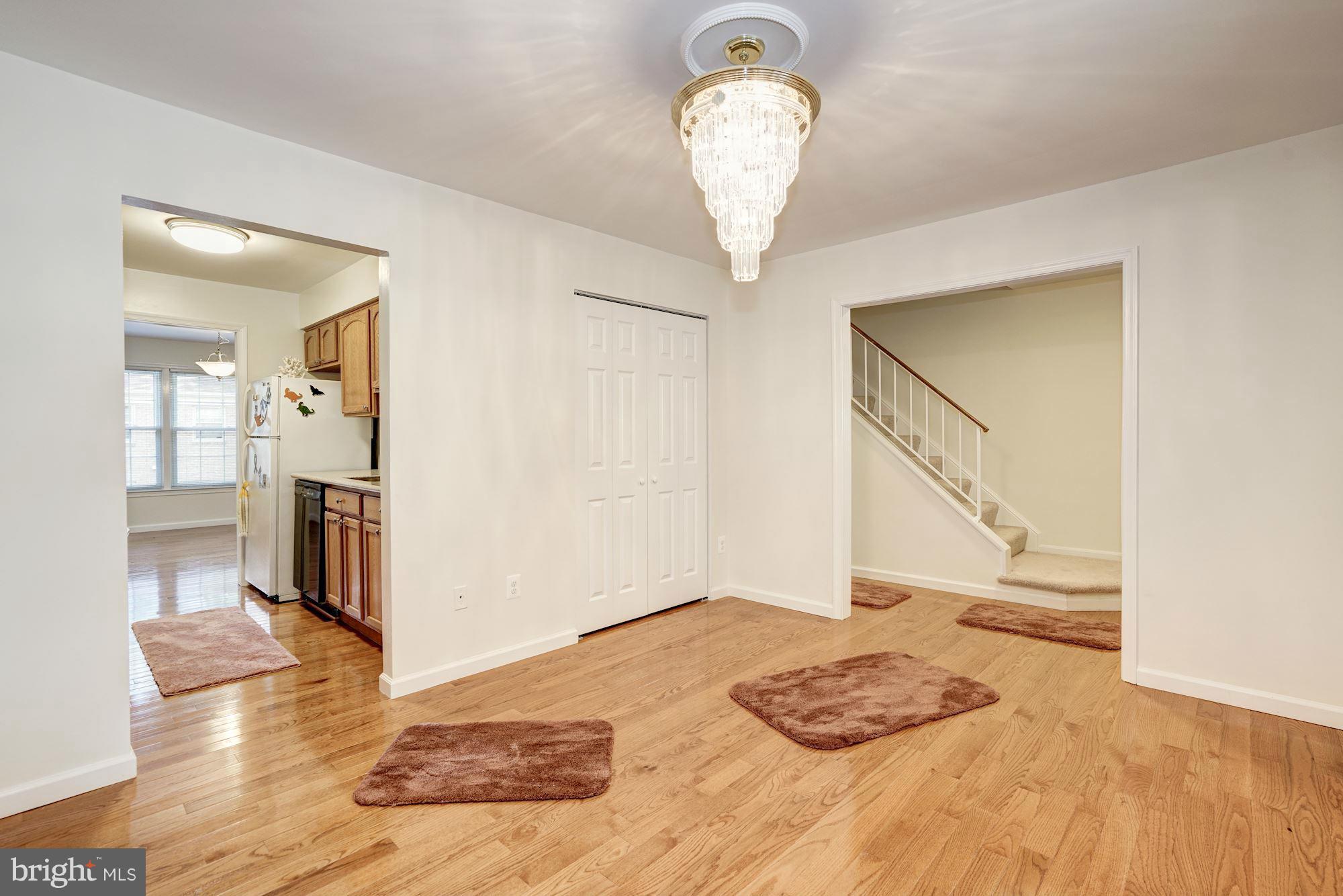 10259 Braddock Road Fairfax, VA 22032 - Photo 3 of 17 Interior (General)