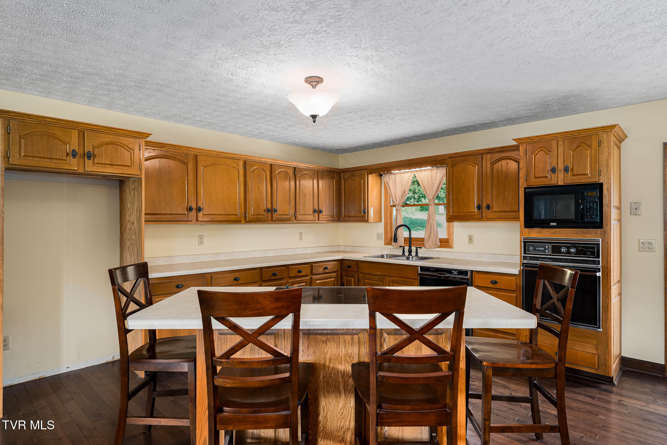 2743 Carroll Creek Road Gray, TN 37615 - Photo 13 of 92 2743 Carroll Creek Rd (69 of 98)