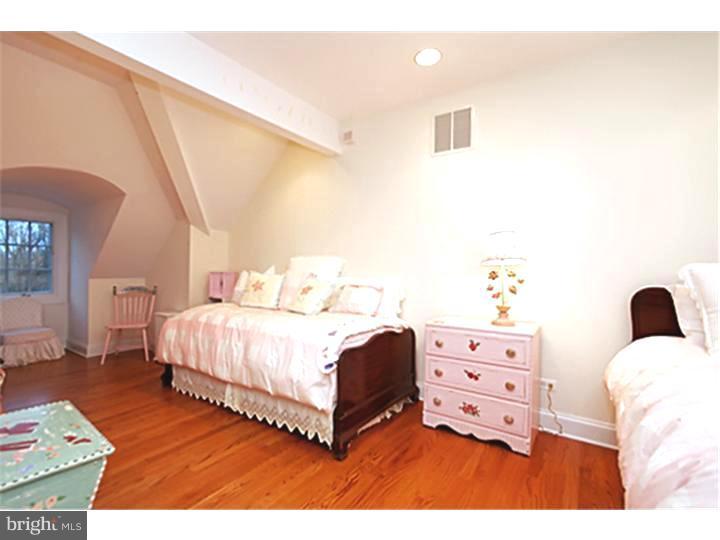 146 Province Line Road Skillman, NJ 08558 - Photo 20 of 25 Loft