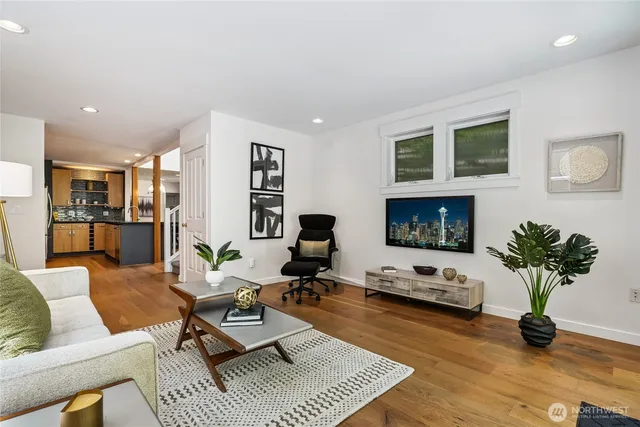 $890,000 | 917 18th Avenue, Unit C, Seattle, WA 98122