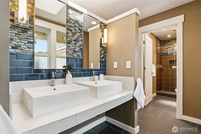 $890,000 | 917 18th Avenue, Unit C, Seattle, WA 98122