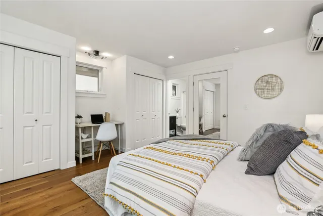 $890,000 | 917 18th Avenue, Unit C, Seattle, WA 98122