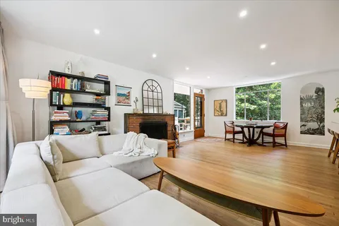 $1,150,000 | 10700 Keswick Street, Garrett Park, MD 20896