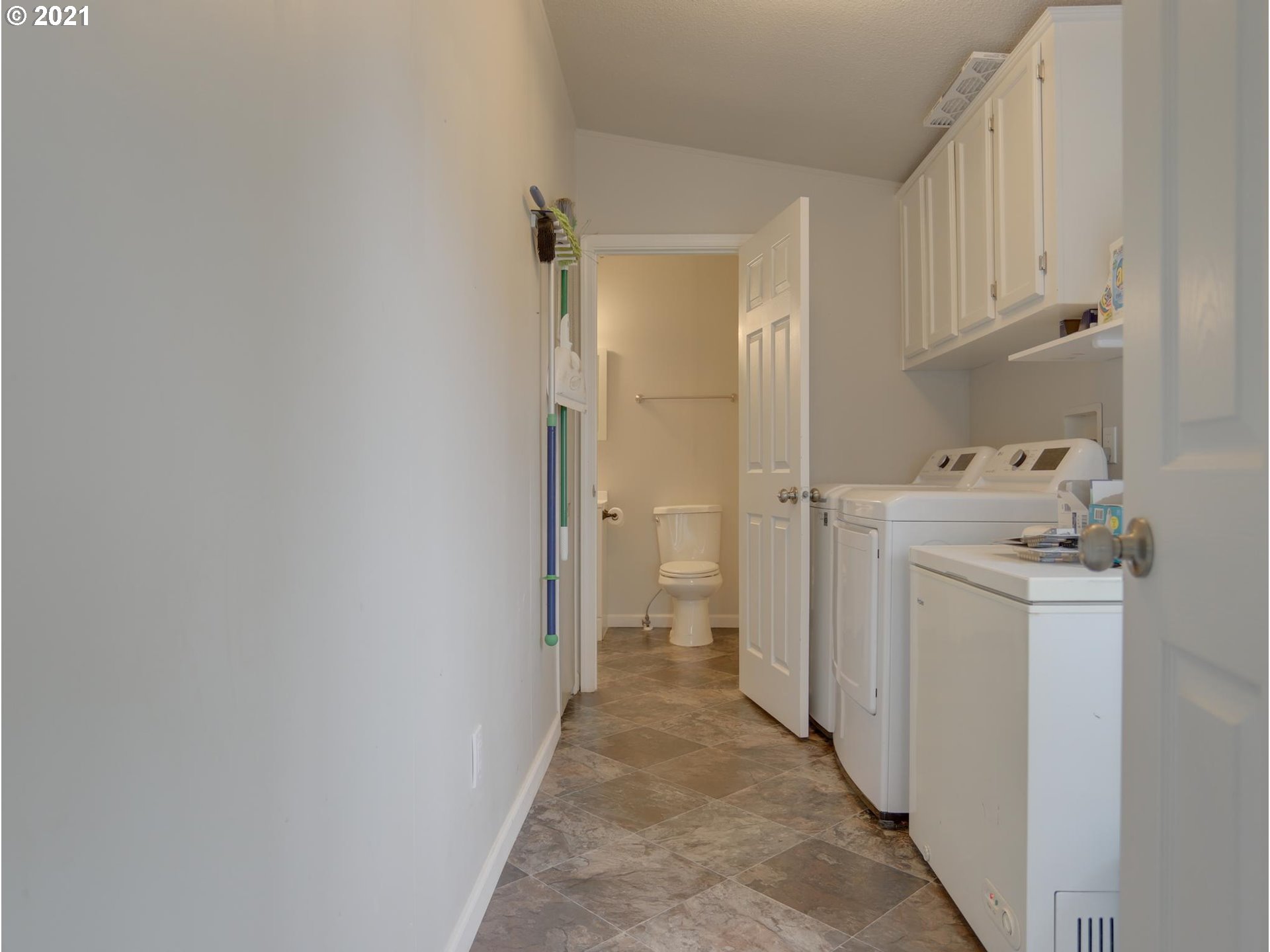 29851 Southeast Haley Road Boring, OR 97009 - Photo 17 of 26 Gallery Image 17