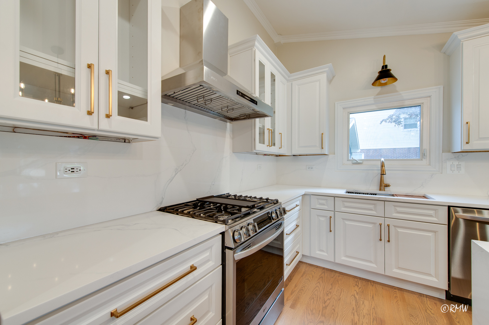 439 Hickory Drive Itasca, IL 60143 - Photo 4 of 34