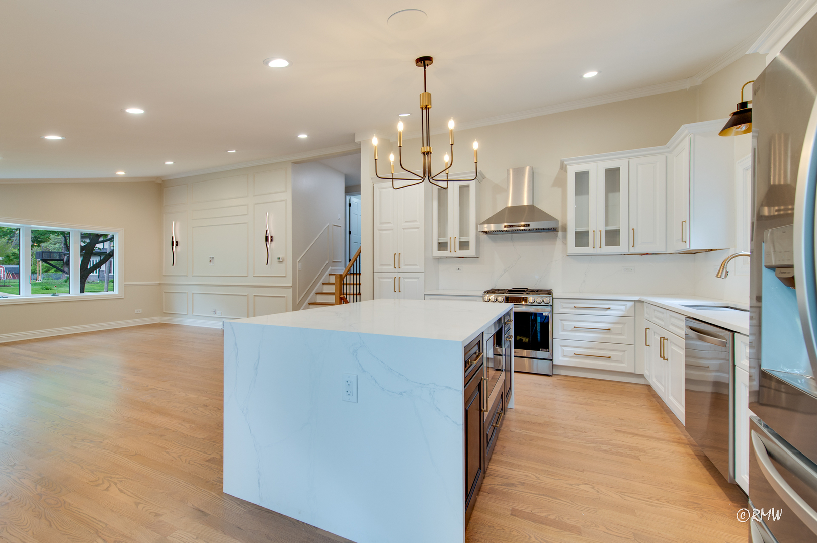 439 Hickory Drive Itasca, IL 60143 - Photo 9 of 34