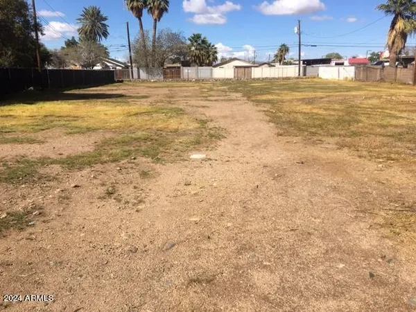 $320,000 | 6826 North 59th Drive, Unit 5, Glendale, AZ 85301