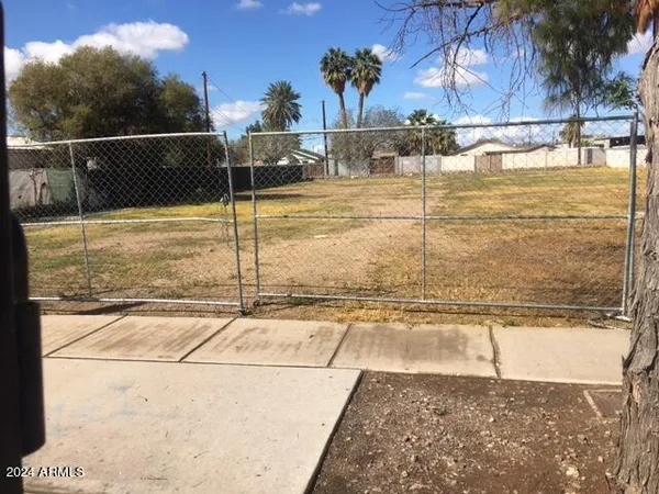 $320,000 | 6826 North 59th Drive, Unit 5, Glendale, AZ 85301