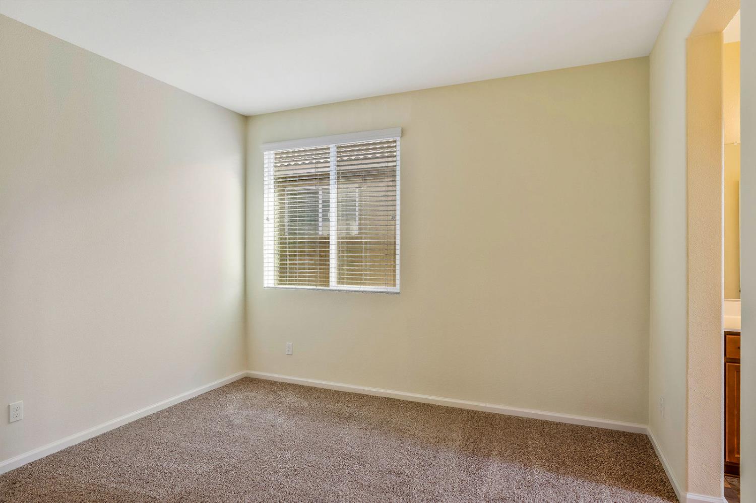 935 Mono Street Manteca, CA 95337 - Photo 18 of 32