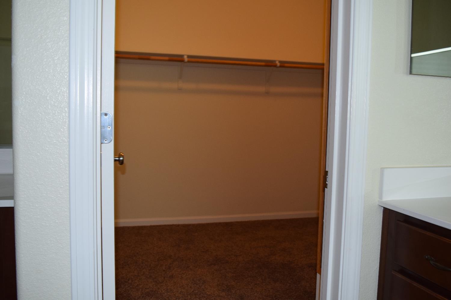 935 Mono Street Manteca, CA 95337 - Photo 21 of 32