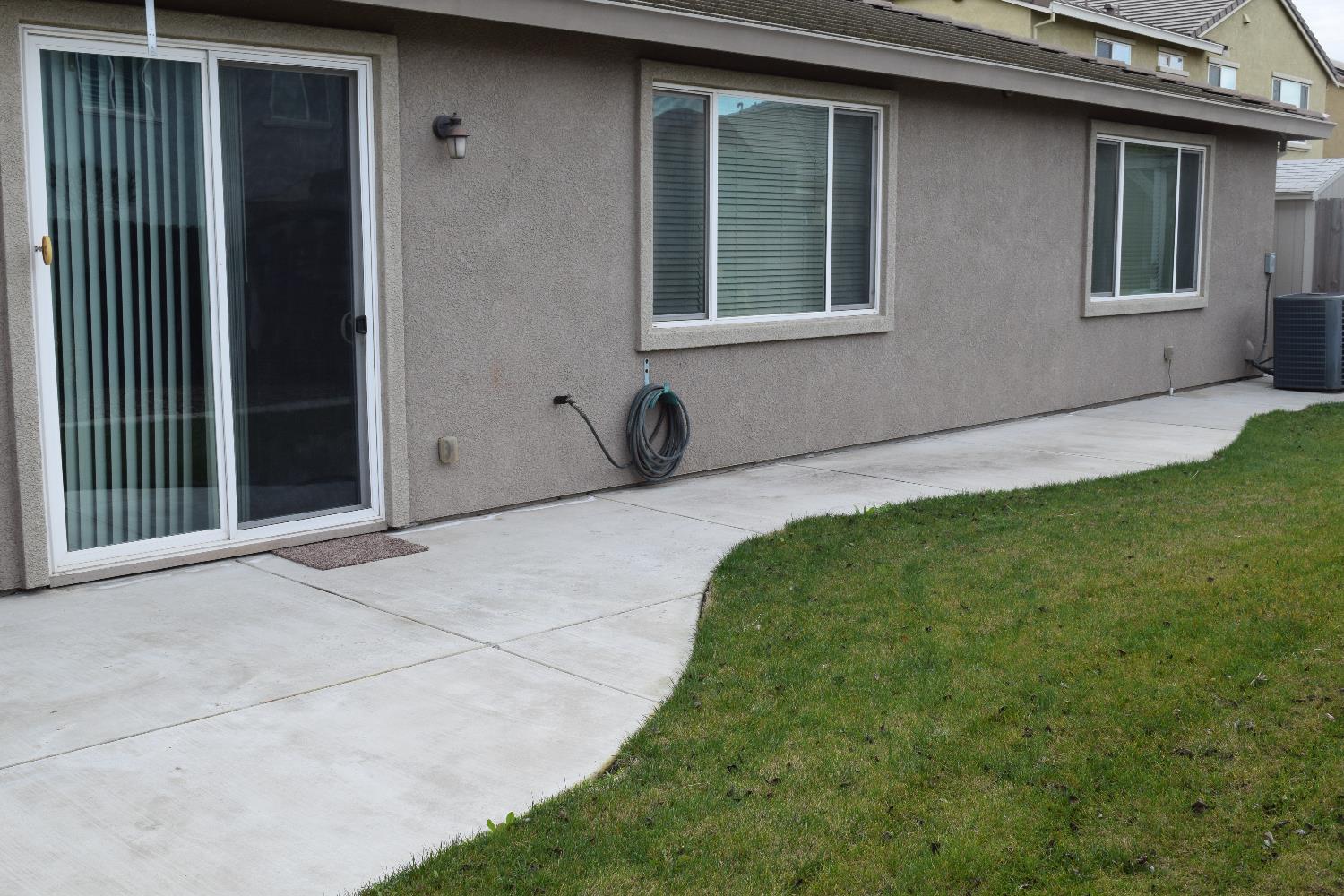 935 Mono Street Manteca, CA 95337 - Photo 28 of 32