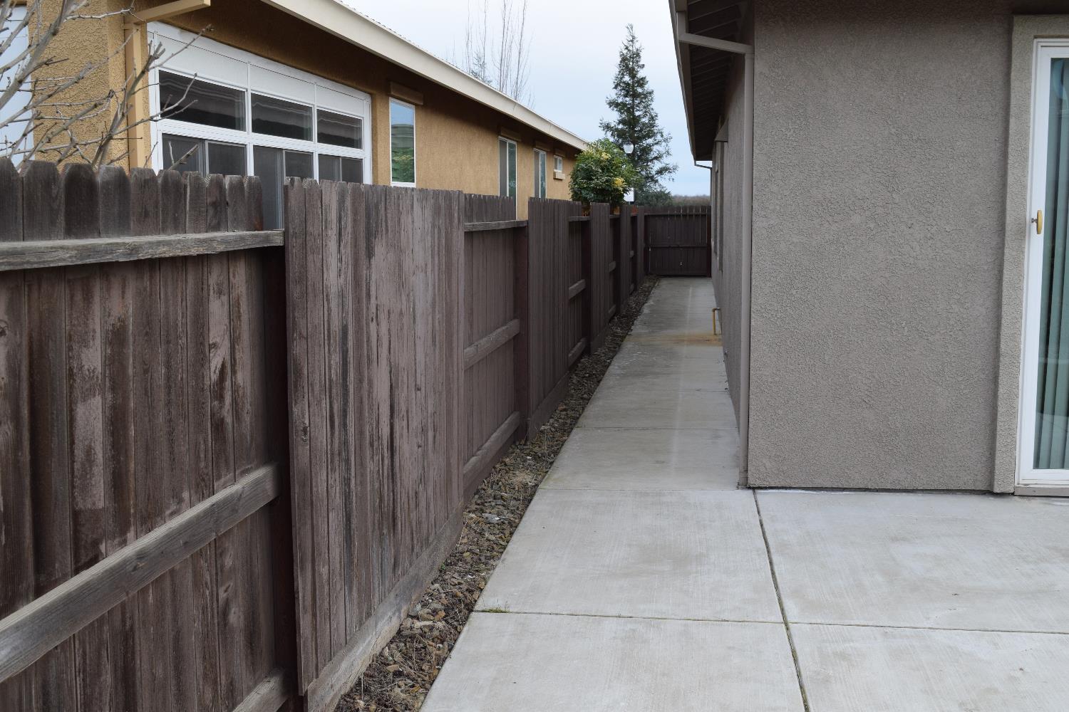 935 Mono Street Manteca, CA 95337 - Photo 29 of 32