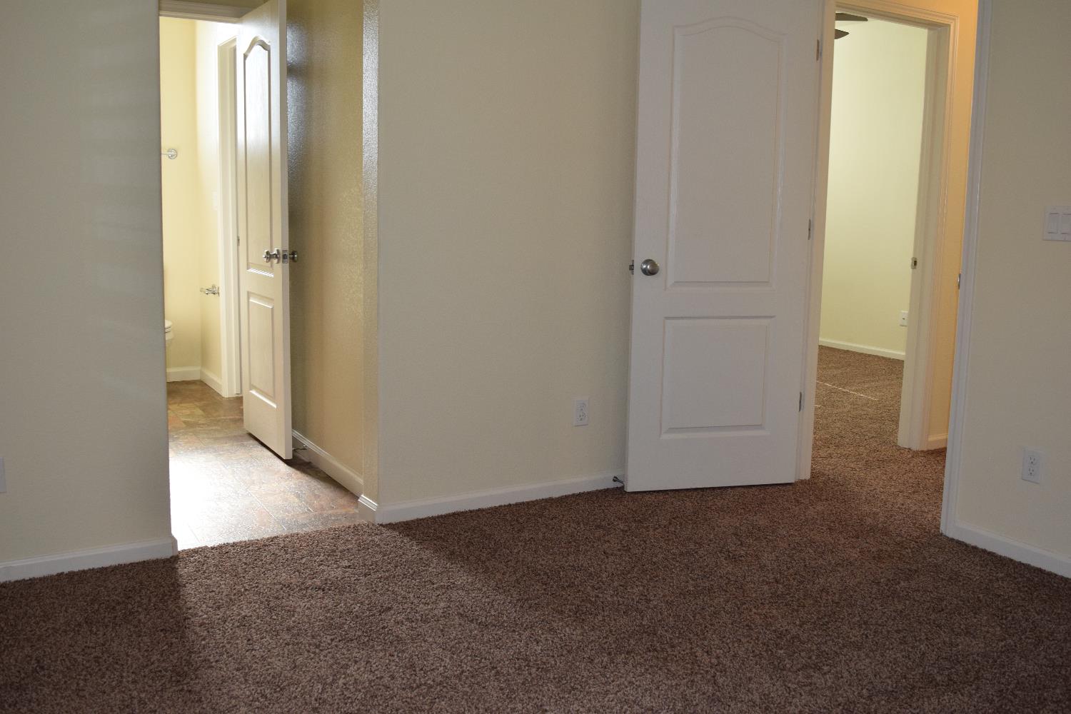 935 Mono Street Manteca, CA 95337 - Photo 8 of 32