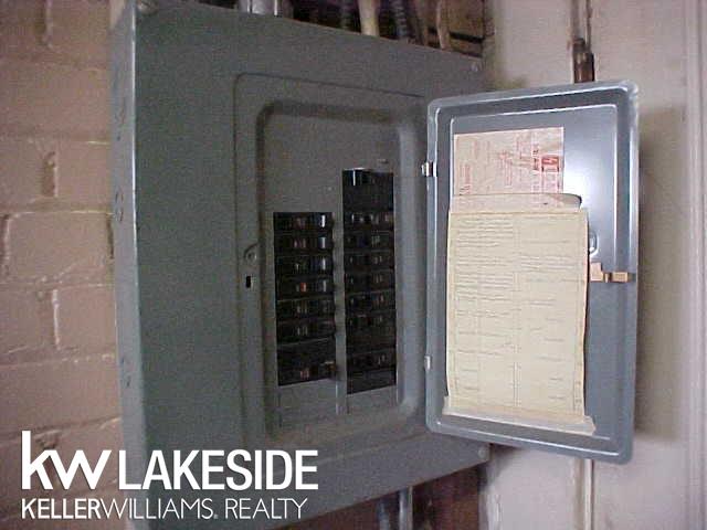 3455 Harvard Road Detroit, MI 48224 - Photo 31 of 37 31305047-30.JPG