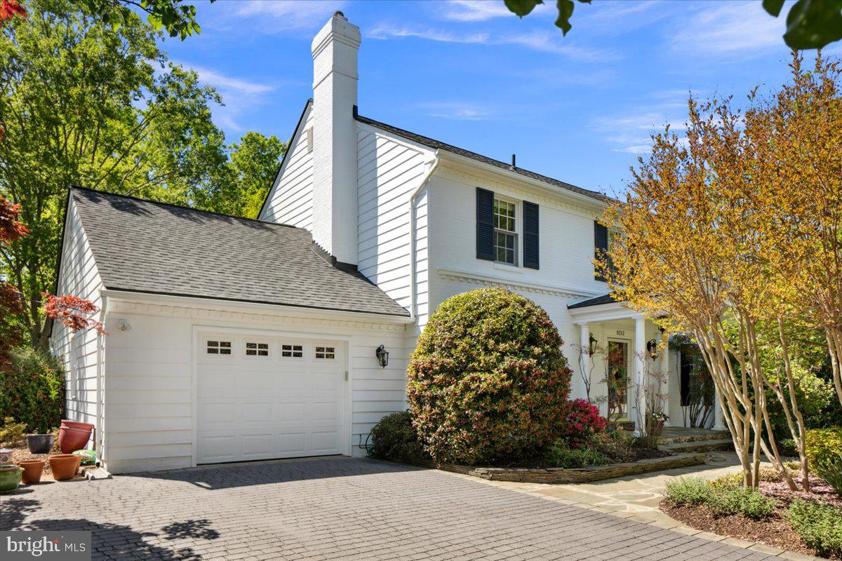 9312 Old Mansion Road Alexandria, VA 22309 - Photo 4 of 76 Gallery Image 4