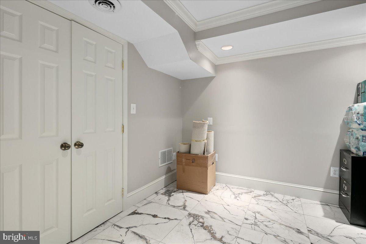 9312 Old Mansion Road Alexandria, VA 22309 - Photo 44 of 76 Gallery Image 44