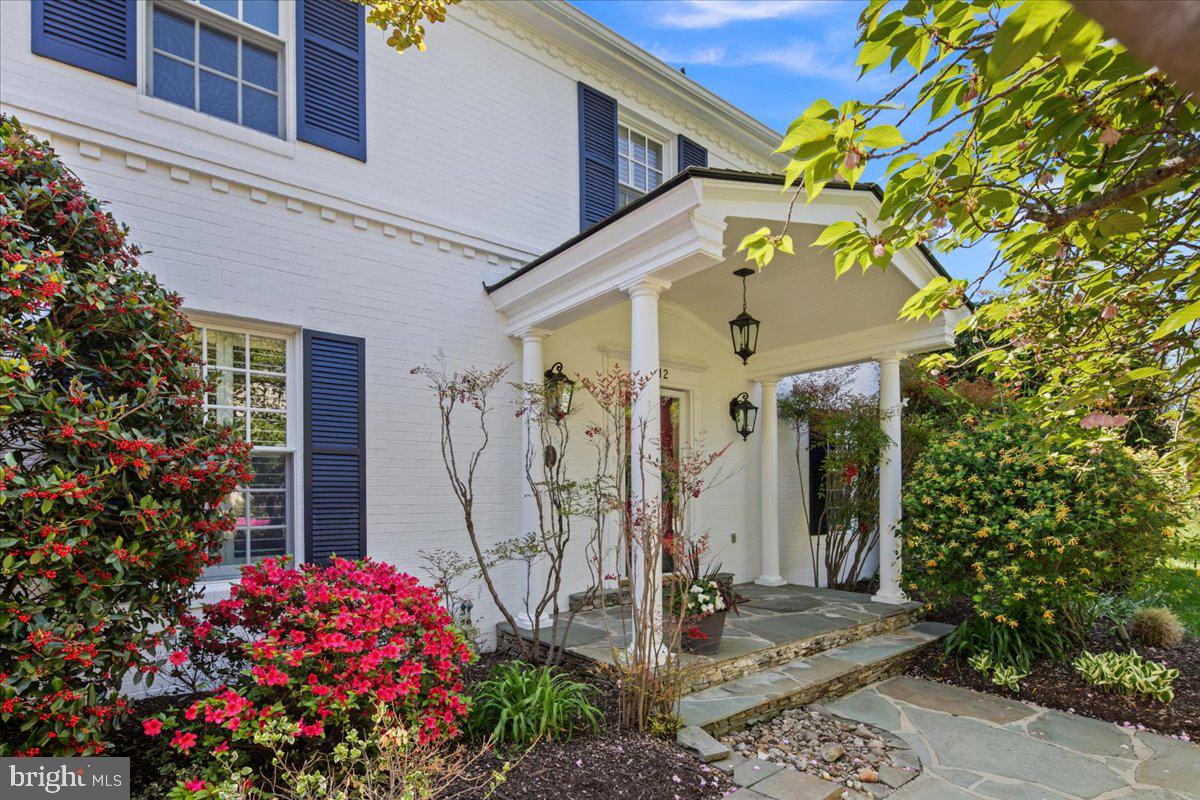 9312 Old Mansion Road Alexandria, VA 22309 - Photo 5 of 76 Gallery Image 5