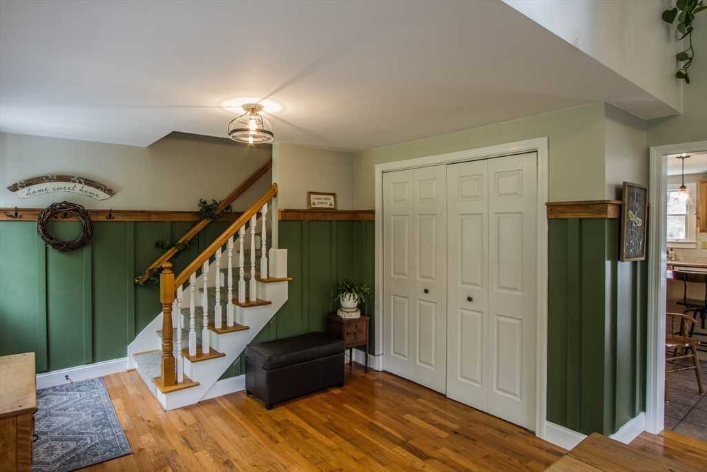 692 Cronin Road Warren, MA 01585 - Photo 8 of 42