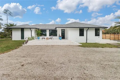 $1,750,000 | 7095 Sandalwood Lane, Naples, FL 34109