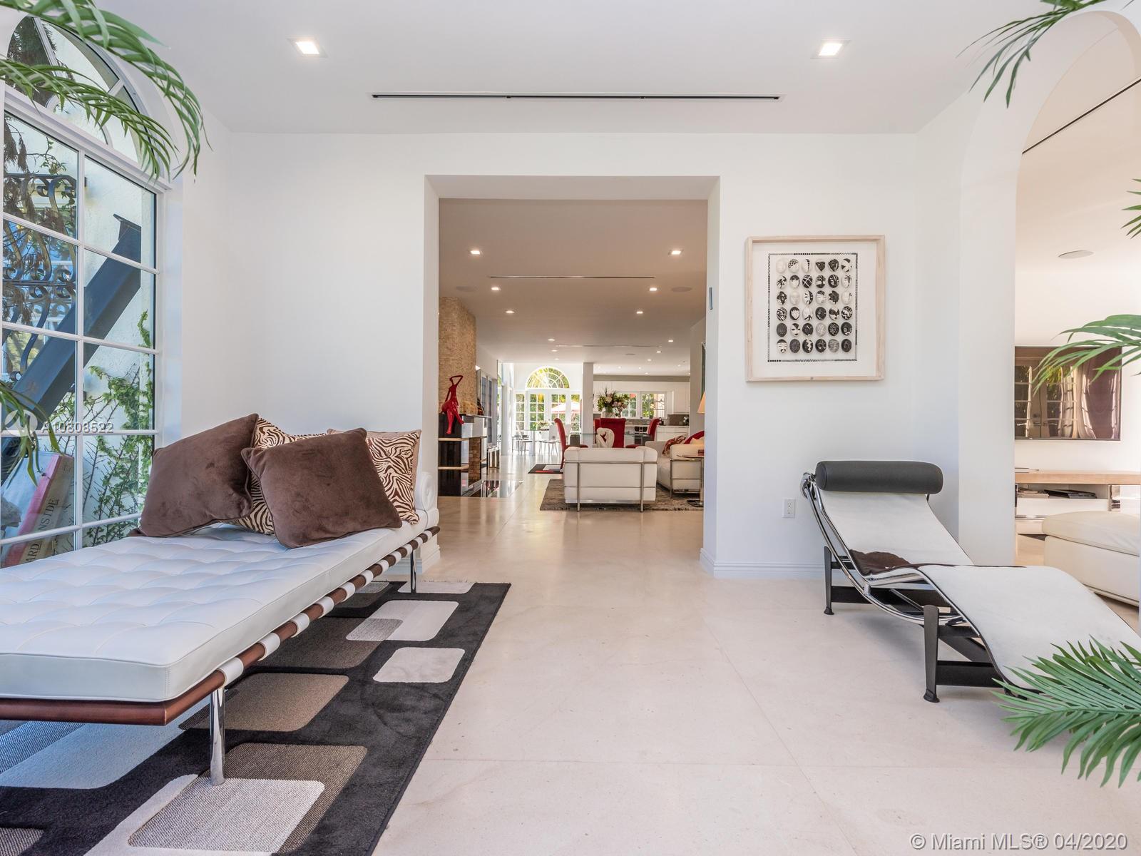 2229 North Bay Road Miami Beach, FL 33140 - Photo 24 of 77