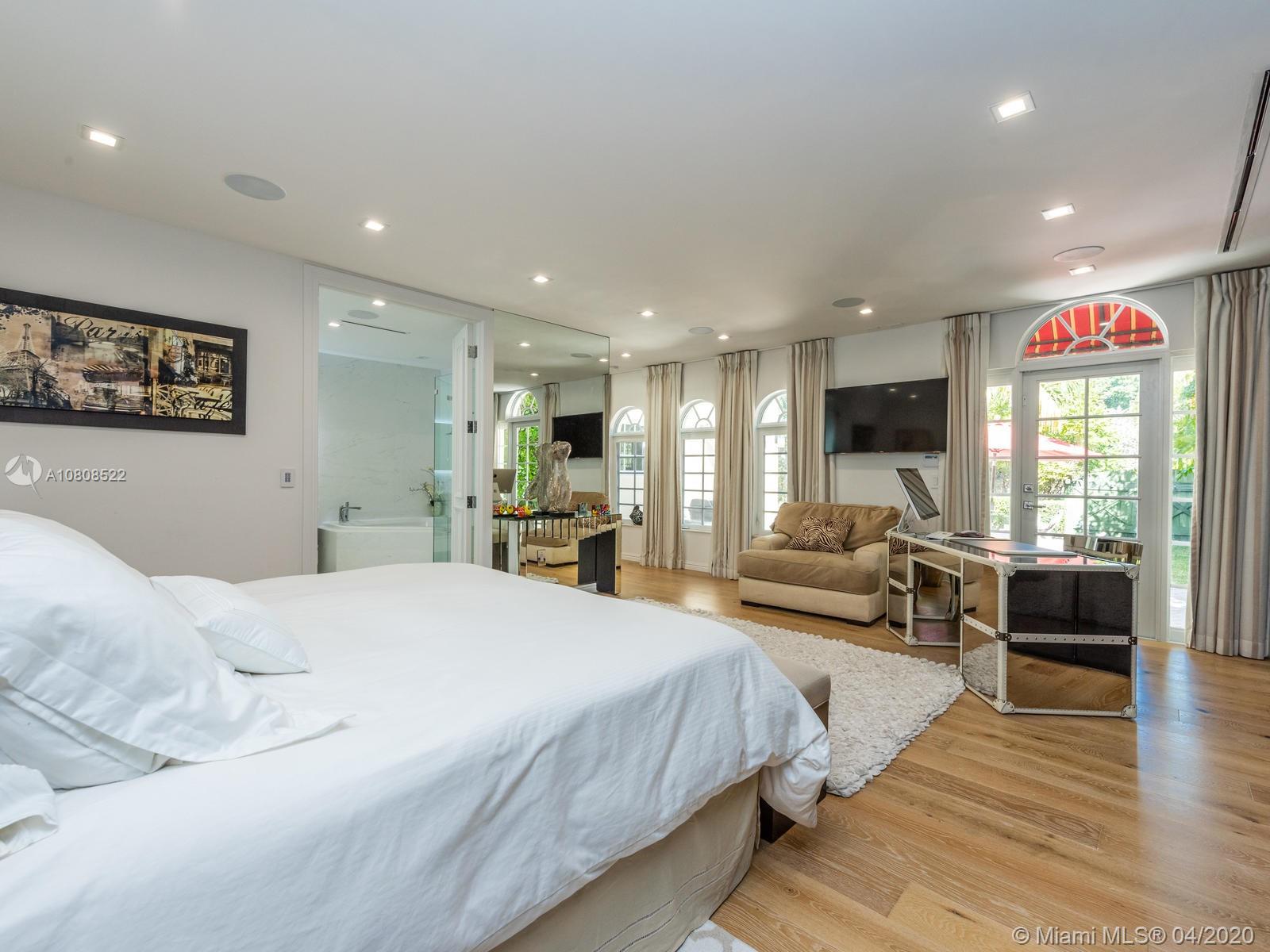 2229 North Bay Road Miami Beach, FL 33140 - Photo 43 of 77