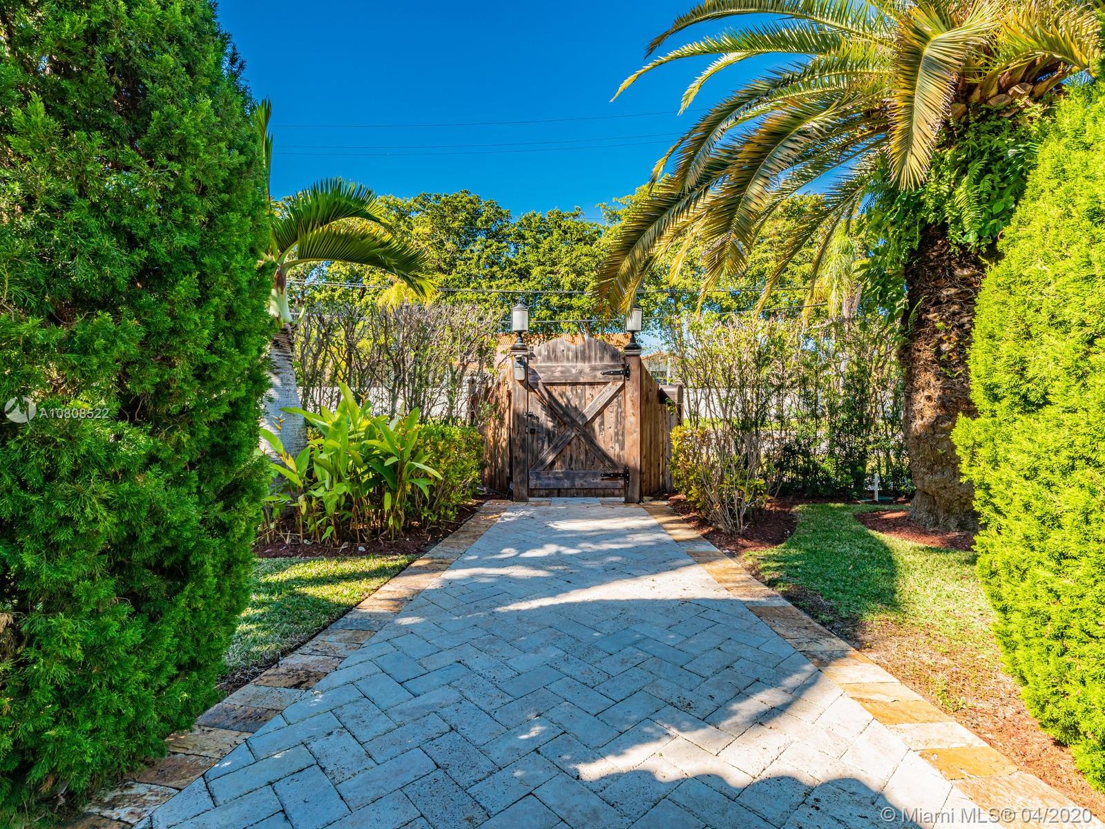 2229 North Bay Road Miami Beach, FL 33140 - Photo 6 of 77
