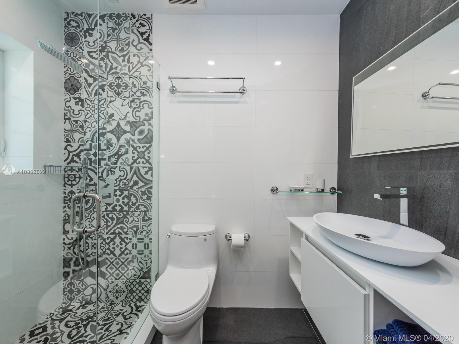 2229 North Bay Road Miami Beach, FL 33140 - Photo 54 of 77
