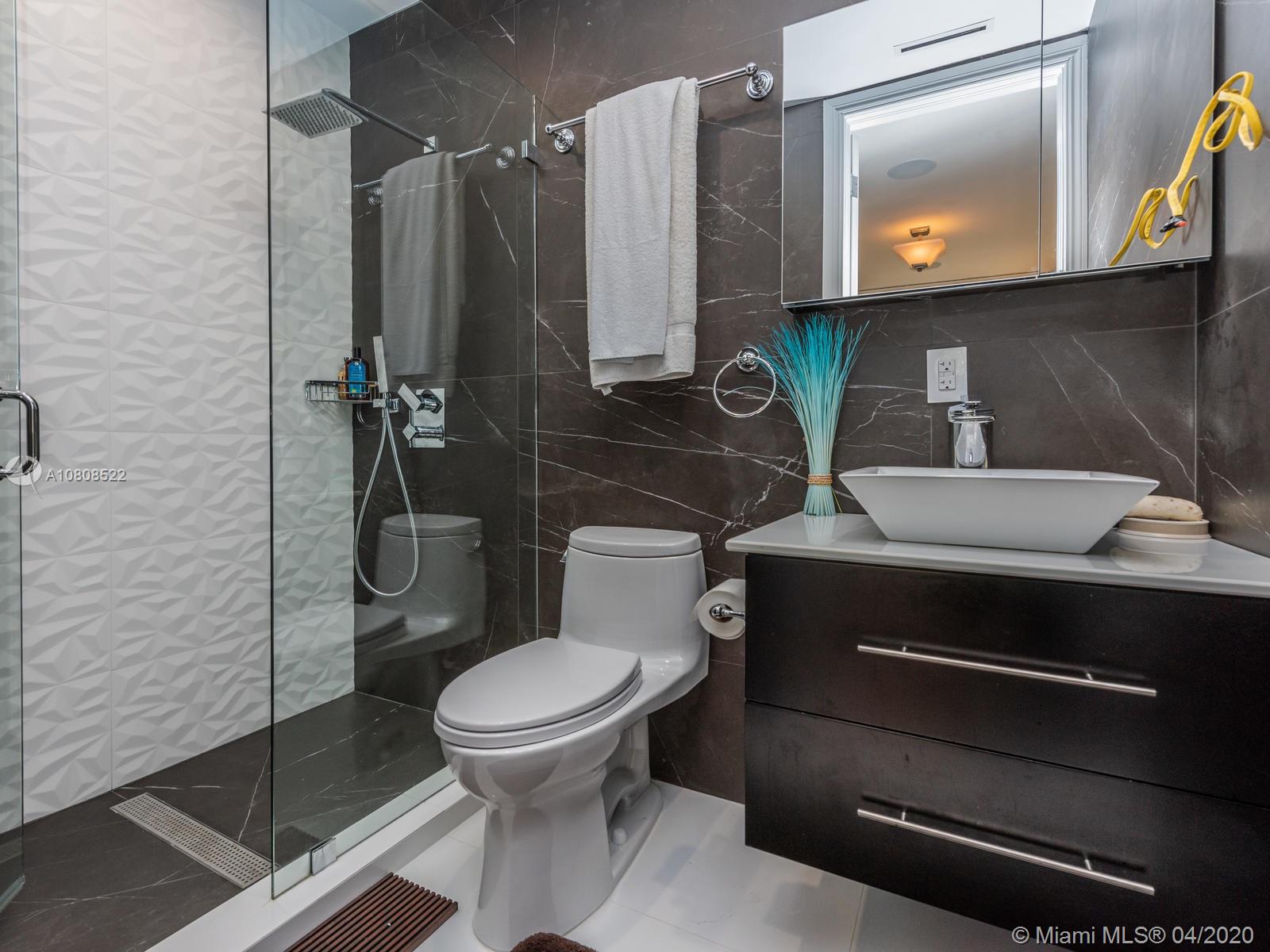 2229 North Bay Road Miami Beach, FL 33140 - Photo 57 of 77