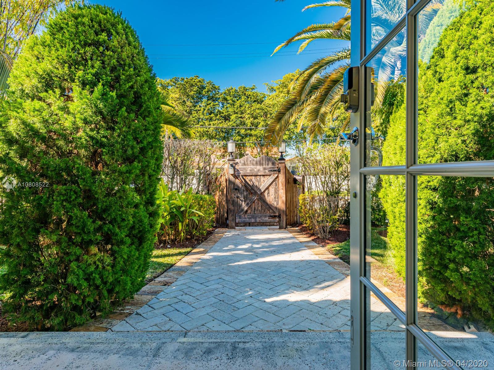 2229 North Bay Road Miami Beach, FL 33140 - Photo 7 of 77