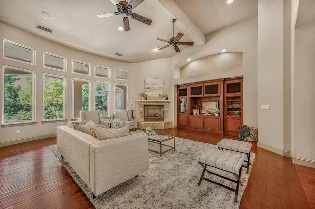 $1,350,000 | 2136 East Royal Dornoch Avenue, Fresno, CA 93730