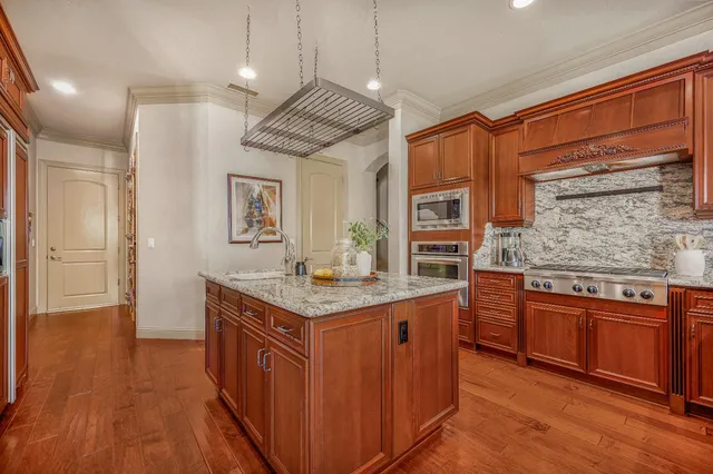 $1,350,000 | 2136 East Royal Dornoch Avenue, Fresno, CA 93730