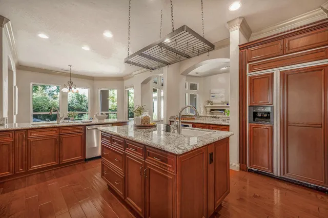 $1,350,000 | 2136 East Royal Dornoch Avenue, Fresno, CA 93730