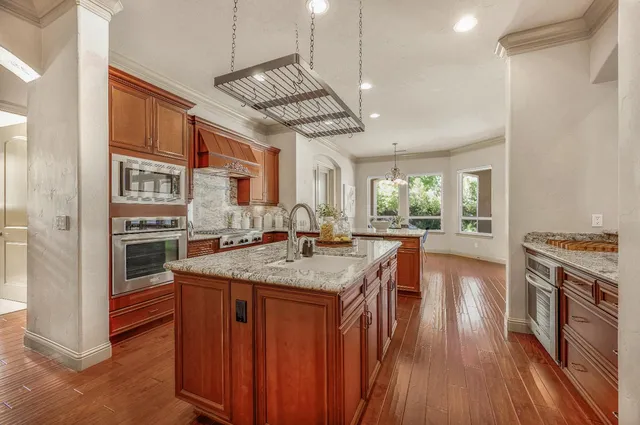 $1,350,000 | 2136 East Royal Dornoch Avenue, Fresno, CA 93730