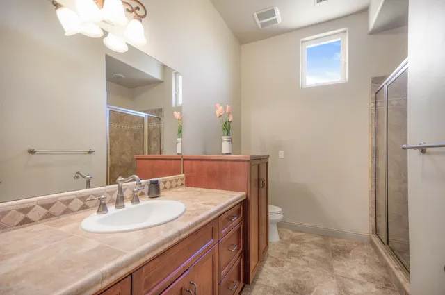 $1,350,000 | 2136 East Royal Dornoch Avenue, Fresno, CA 93730