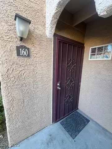 $1,595 | 9325 West Desert Inn Road, Unit 160, Las Vegas, NV 89117