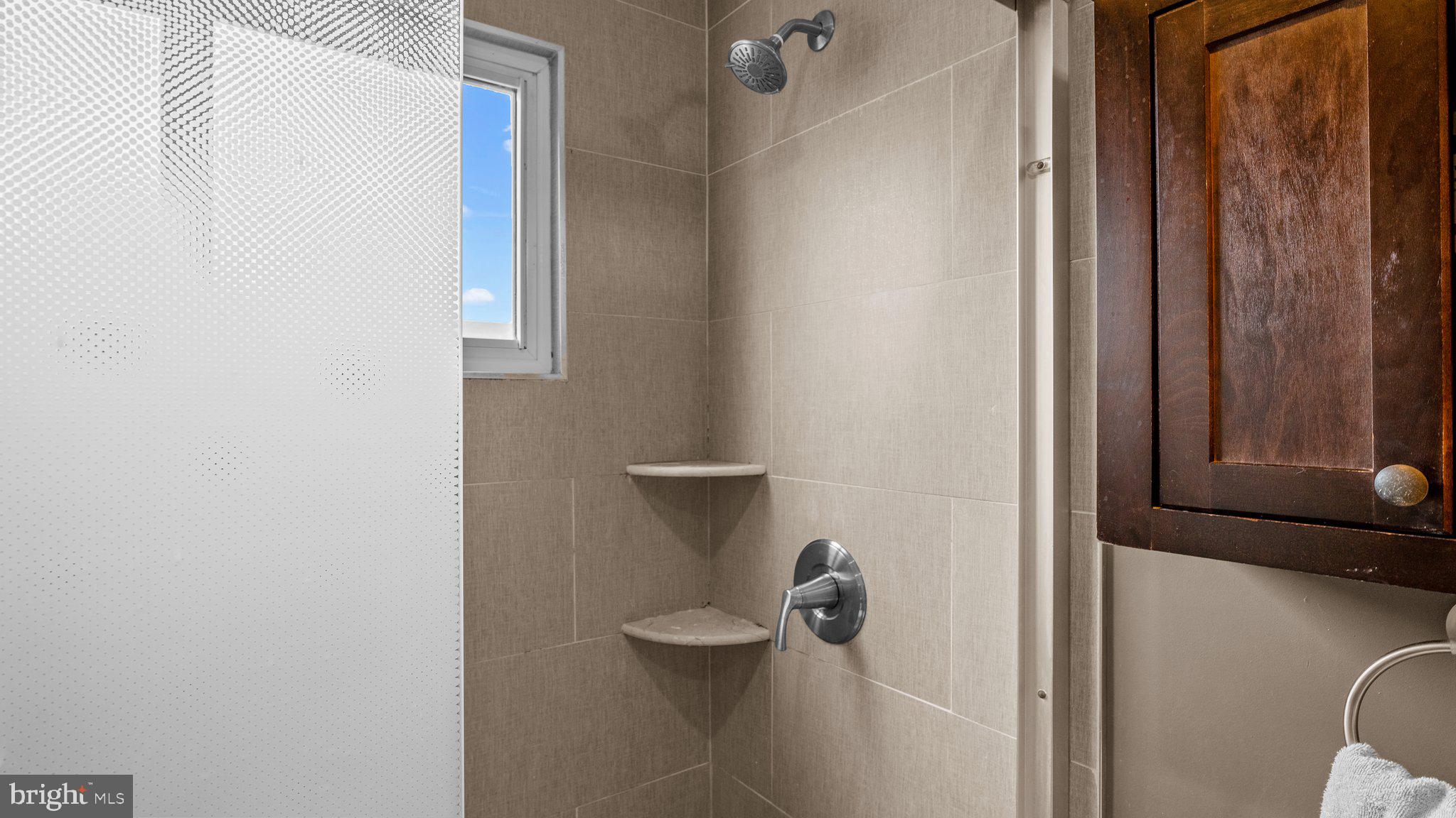 55 Grapevine Road Levittown, PA 19057 - Photo 17 of 27