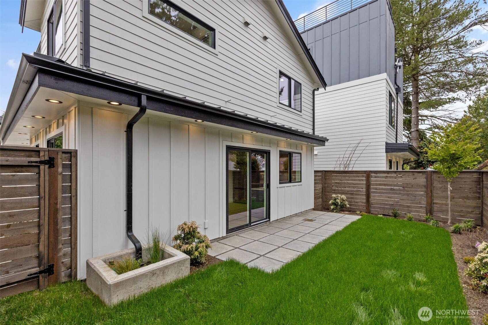 117 Northwest 112th Street Seattle, WA 98177 - Photo 30 of 35