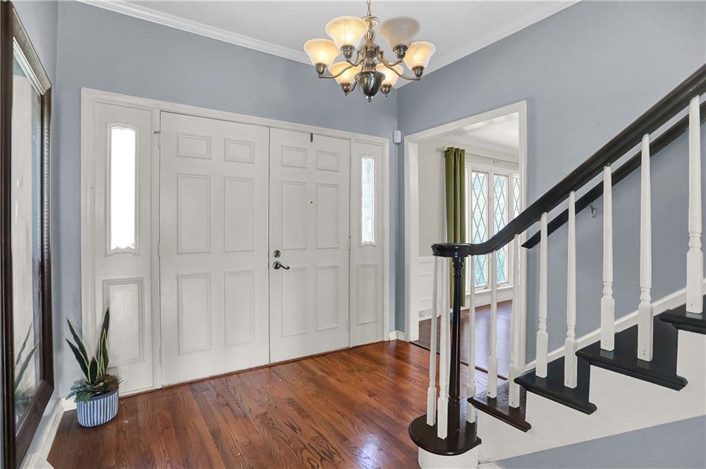 5354 Roxbury Road Indianapolis, IN 46226 - Photo 6 of 60 Gallery Image 6