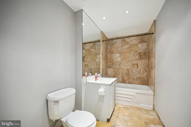 $689,990 | 1300 13th Street Northwest, Unit 108, Washington, DC 20005