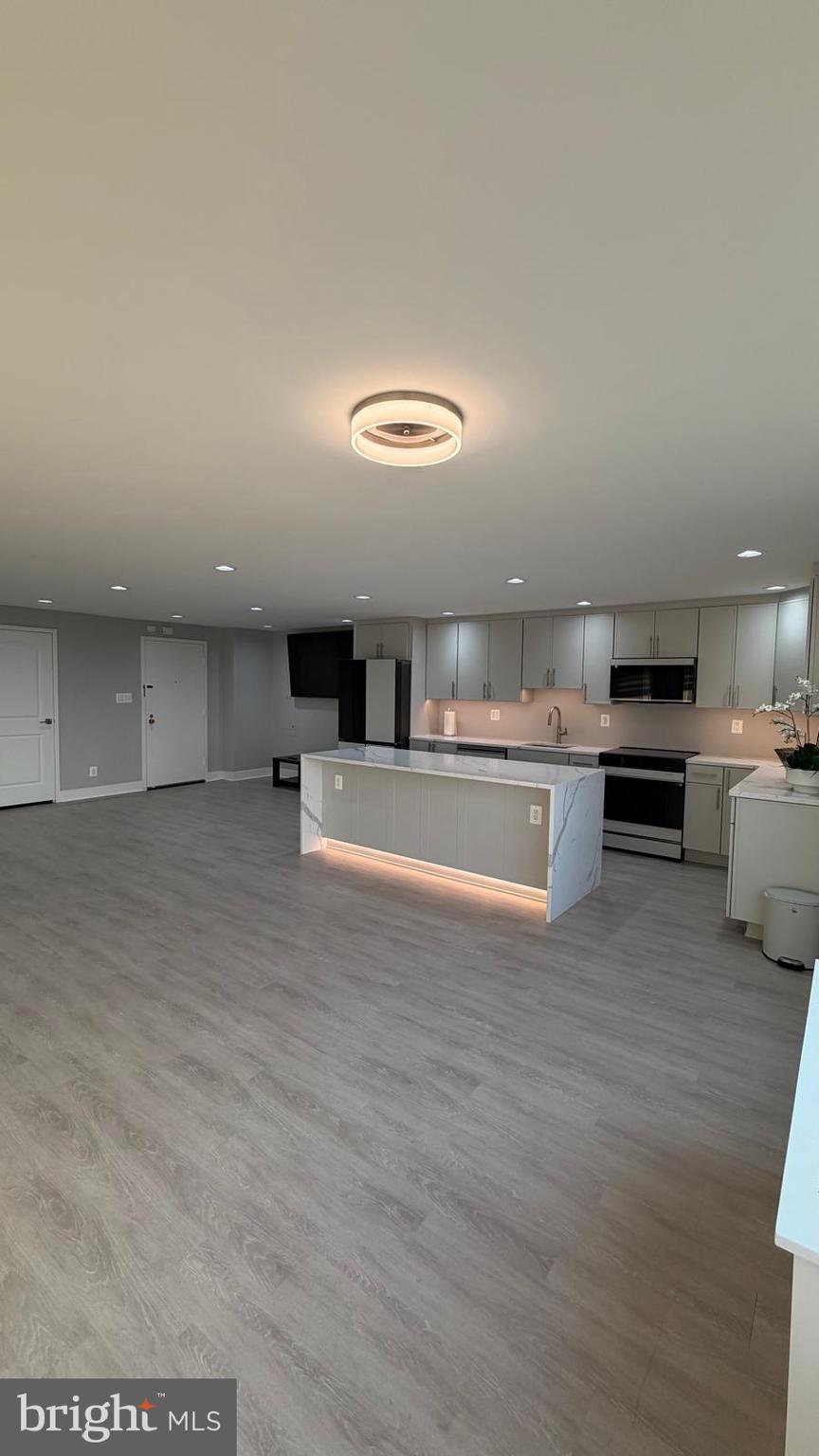 9701 Fields Road, Unit 2502 Gaithersburg, MD 20878 - Photo 11 of 43