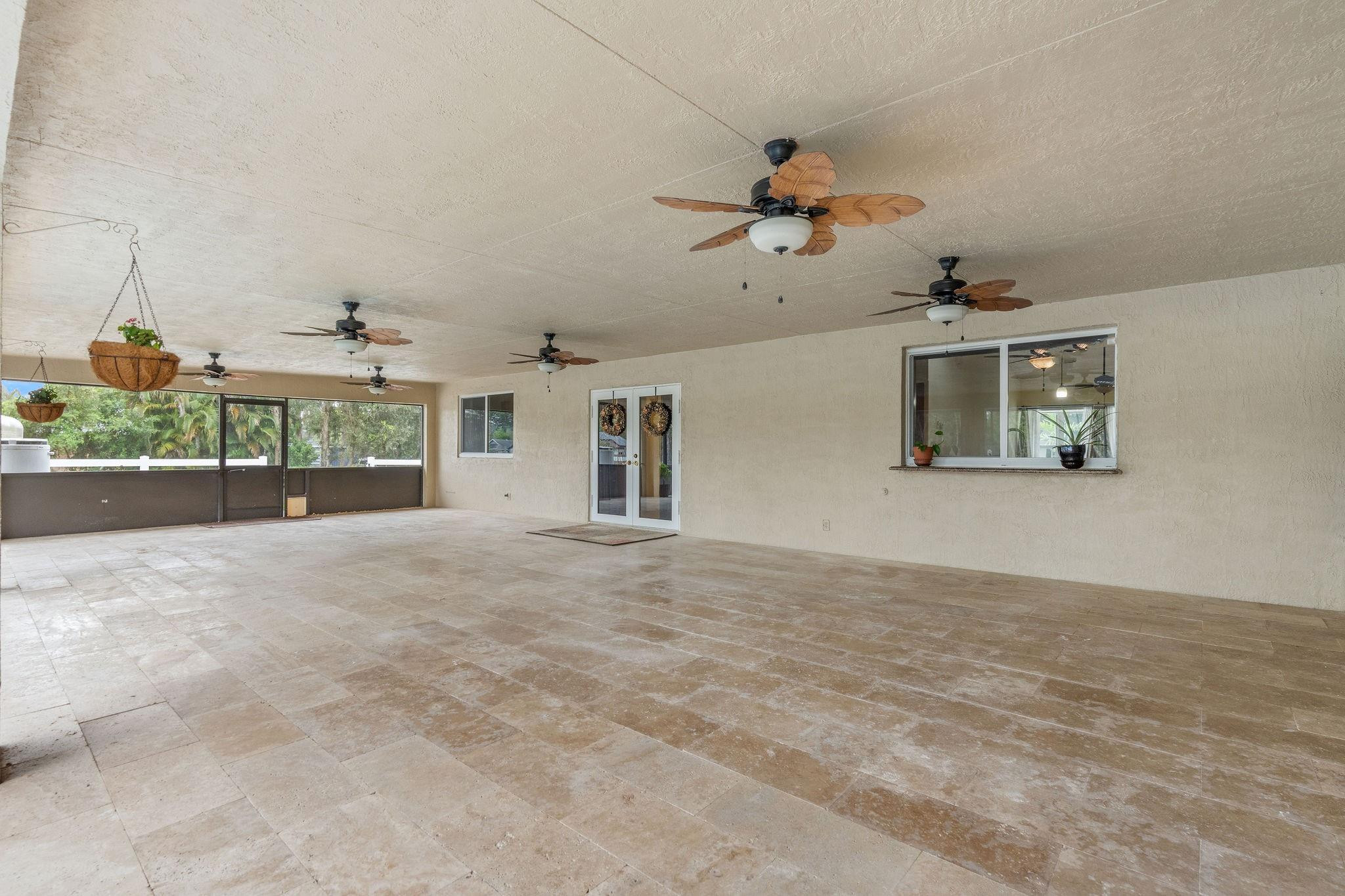 5711 Southwest 195th Terrace Southwest Ranches, FL 33332 - Photo 15 of 37 Photo 15