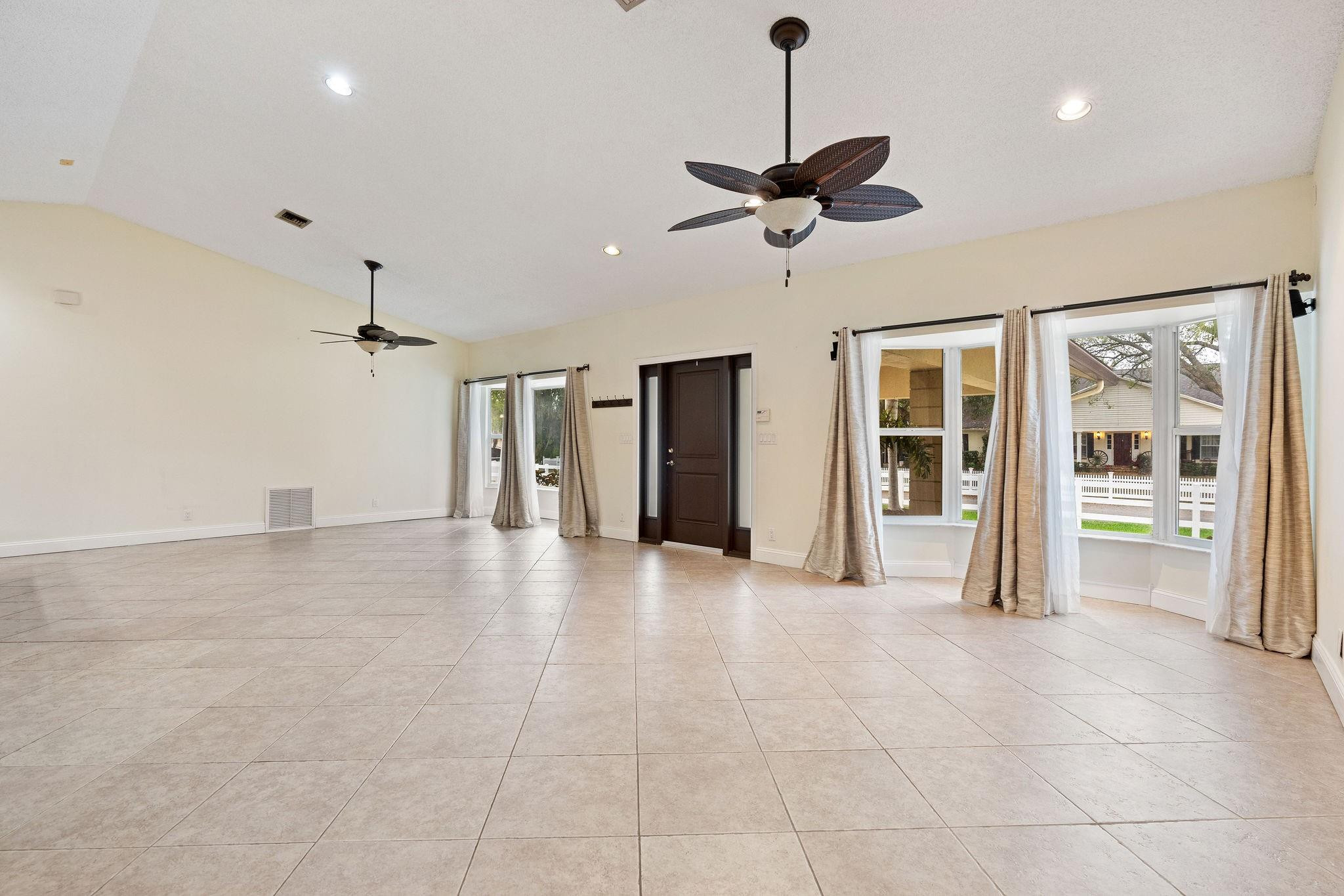 5711 Southwest 195th Terrace Southwest Ranches, FL 33332 - Photo 19 of 37 Photo 19