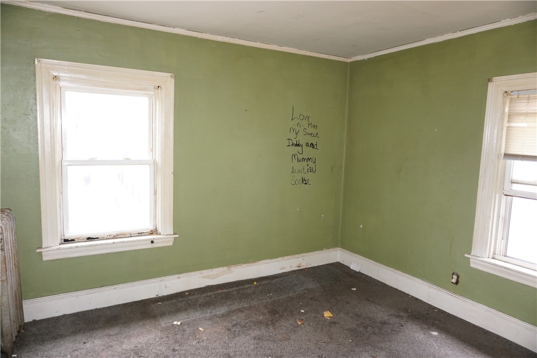 208 California Avenue Providence, RI 02905 - Photo 11 of 17