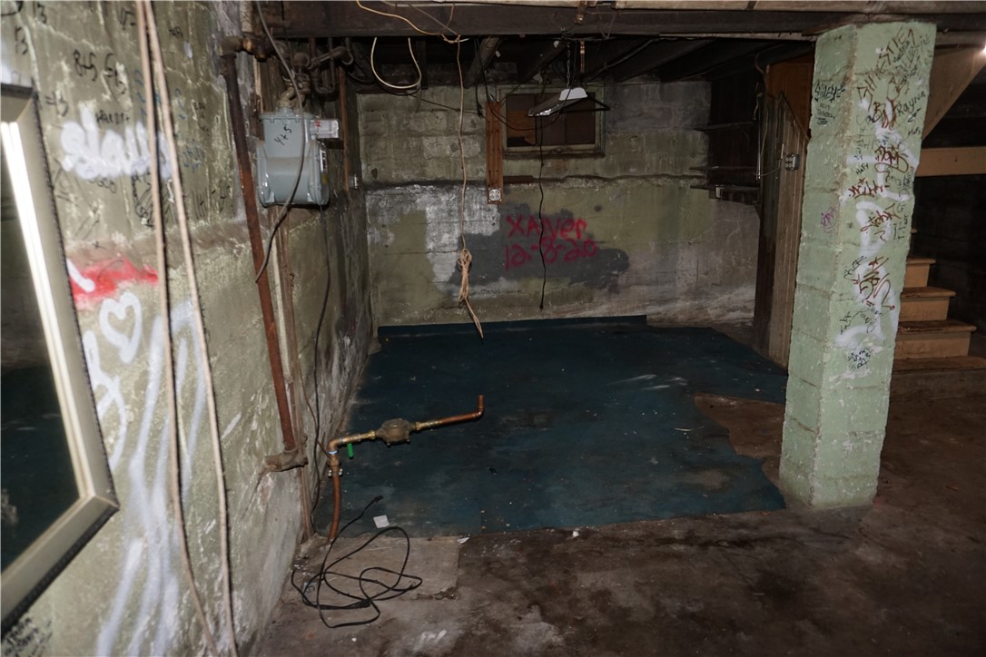 208 California Avenue Providence, RI 02905 - Photo 16 of 17