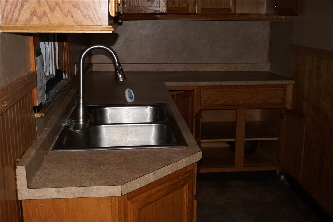 208 California Avenue Providence, RI 02905 - Photo 5 of 17