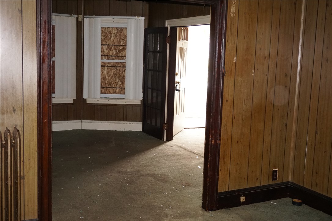 208 California Avenue Providence, RI 02905 - Photo 7 of 17