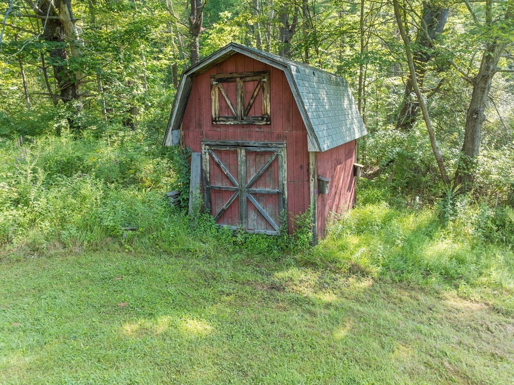 707 Bernardston Road Greenfield, MA 01301 - Photo 20 of 40 Gallery Image 20
