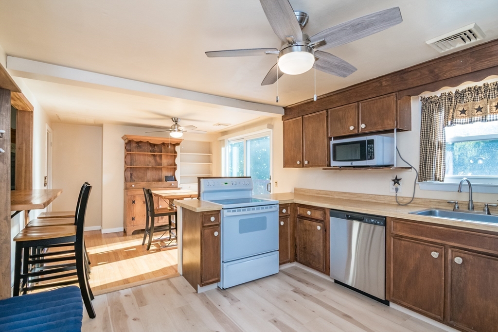 707 Bernardston Road Greenfield, MA 01301 - Photo 24 of 40 Gallery Image 24