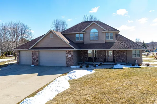 $549,900 | N7834 Edgewater Court, Sherwood, WI 54169
